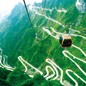 喜樂(lè)N線(xiàn):天門(mén)山國(guó)家森林公園:天門(mén)山、天門(mén)洞、天門(mén)山寺、天門(mén)山公路奇觀(guān)一日游